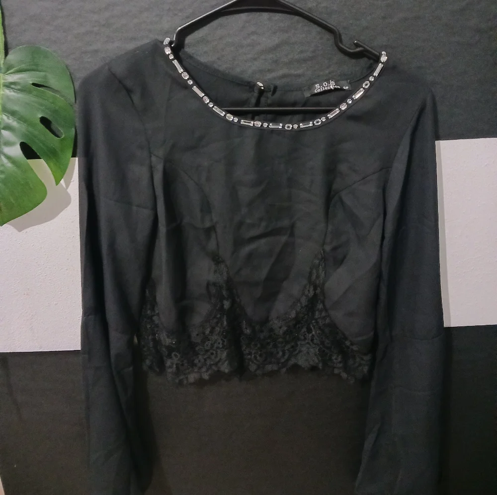 Bundle of NEW Women rhinestone bling round neck bell sleeve blouses - Picture 10 of 16